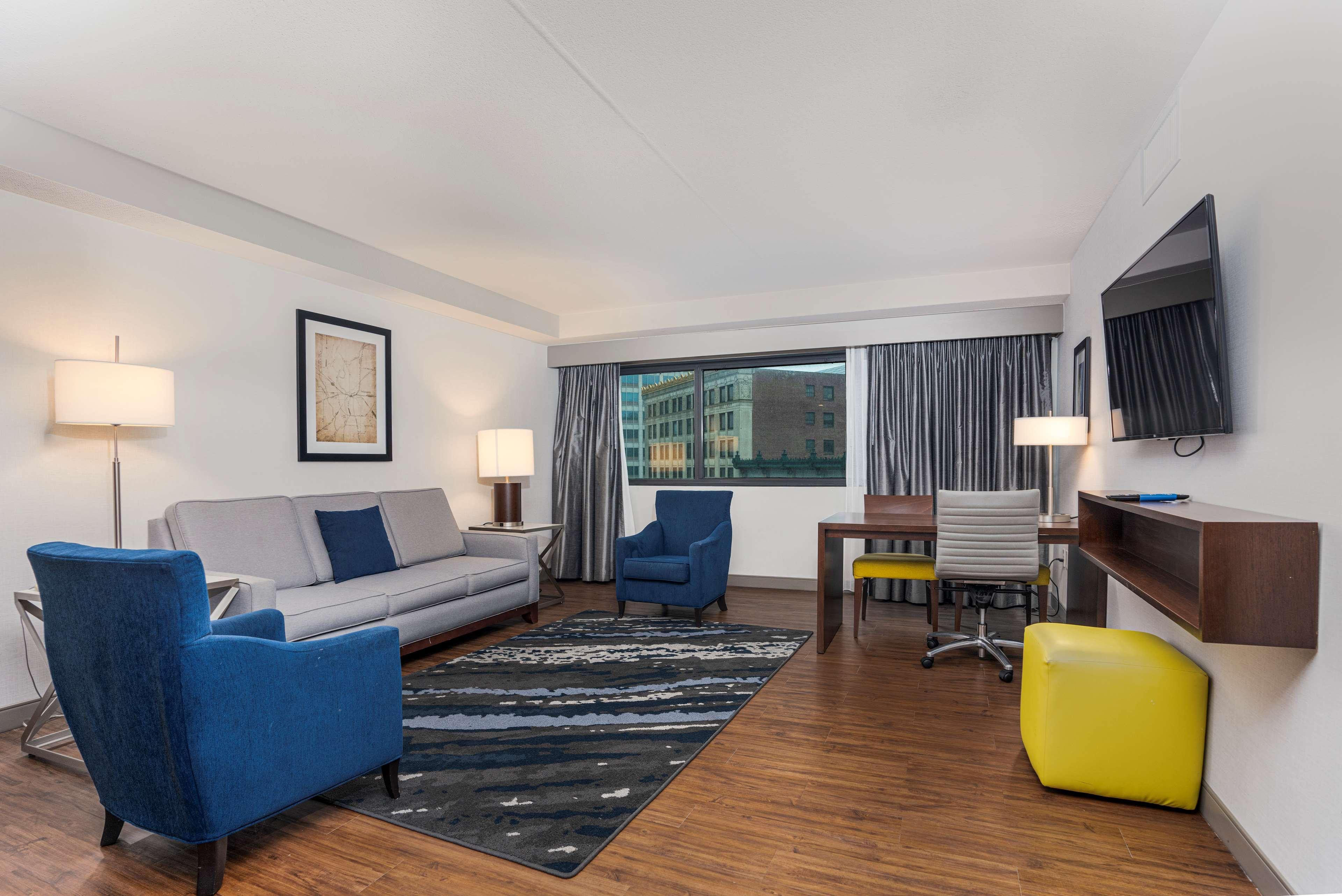 Embassy Suites By Hilton Indianapolis Downtown Eksteriør bilde