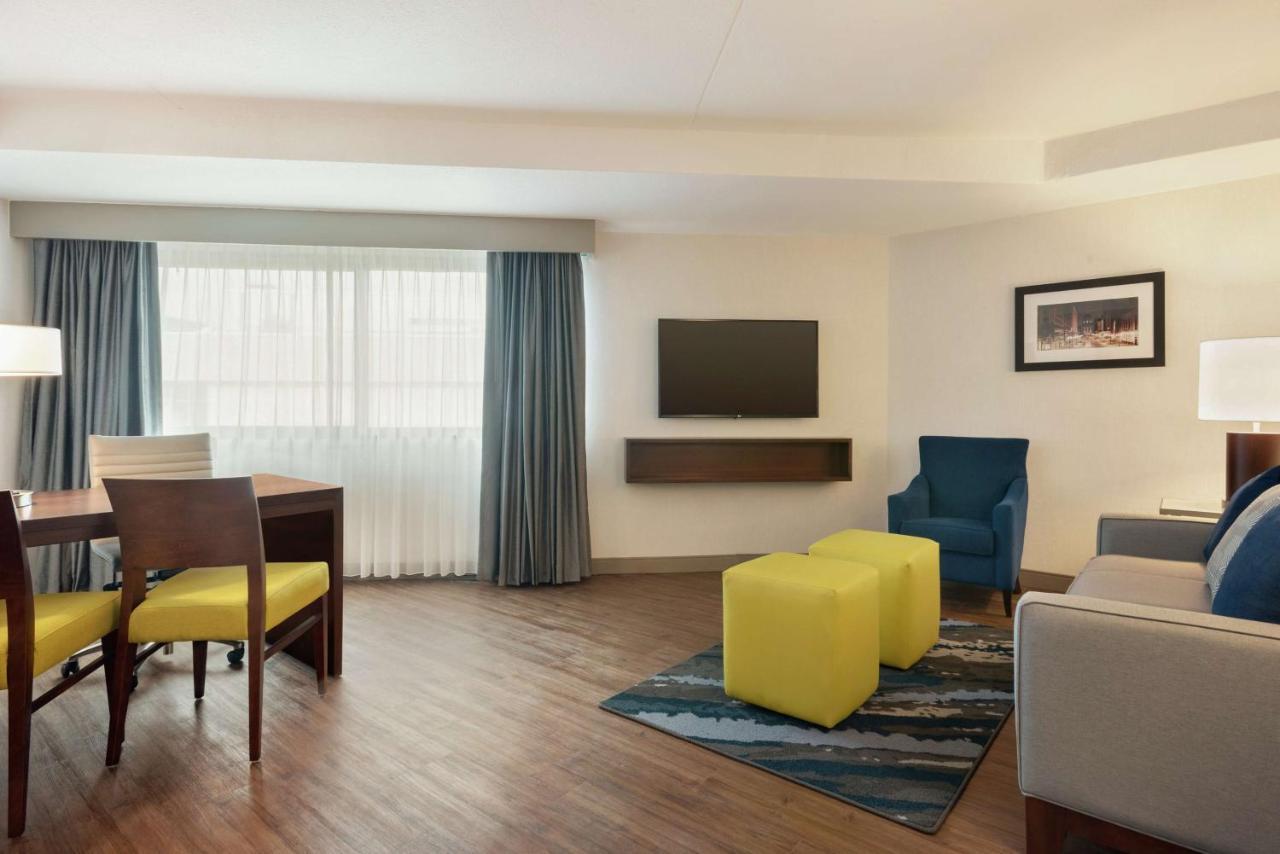 Embassy Suites By Hilton Indianapolis Downtown Eksteriør bilde